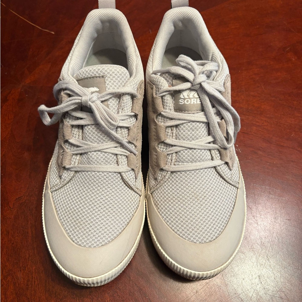 Sorel Women's Out N' About III Low Sneakers in Light Gray